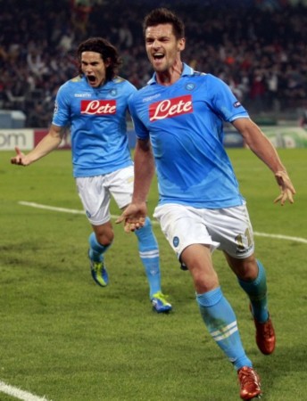 表大马队担 表大马队担